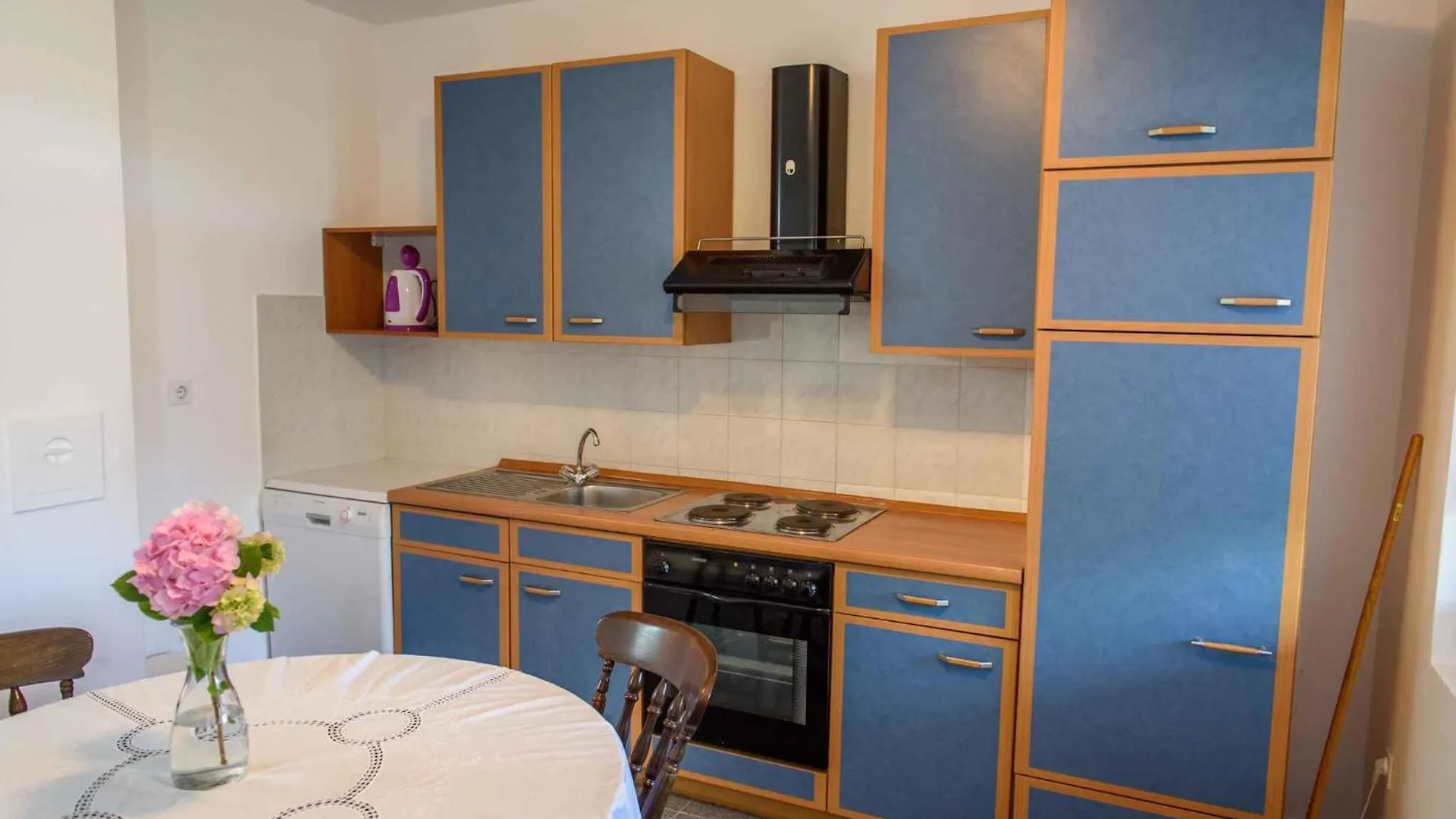 Apartments Lucija Kožino